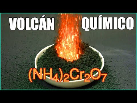 Qué tipo de reacciones químicas ocurren en una erupción volcánica